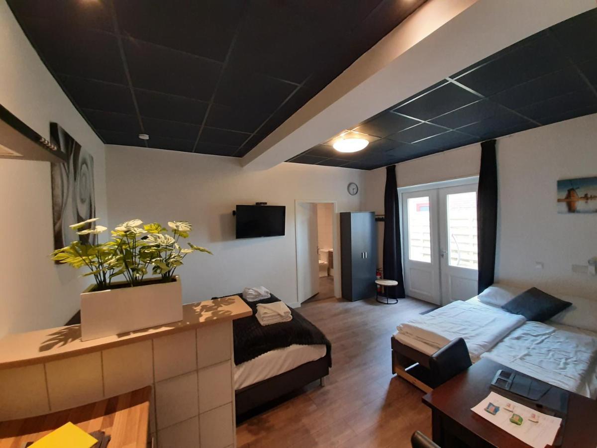 Bed and Breakfast De Vier Linden Vierlingsbeek Esterno foto